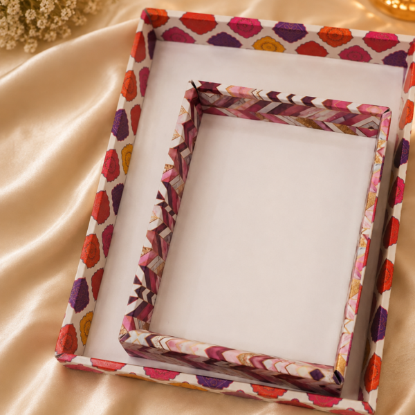 Collapsable Tray